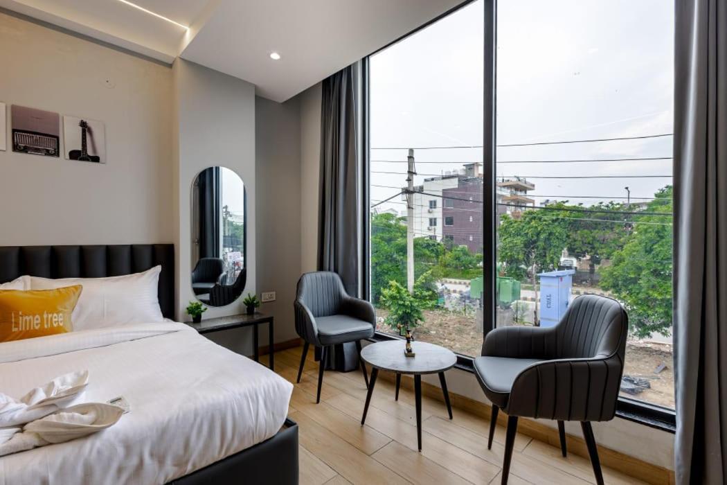 Hotel Imperial Stayz Sector 51 Gurgaon Exterior photo